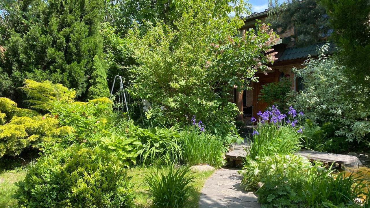 Flower Street Svityaz' Εξωτερικό φωτογραφία